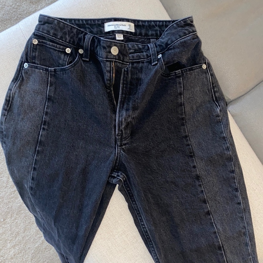 Abercrombie & Fitch - Curve Love, High Waited Mom Jeans